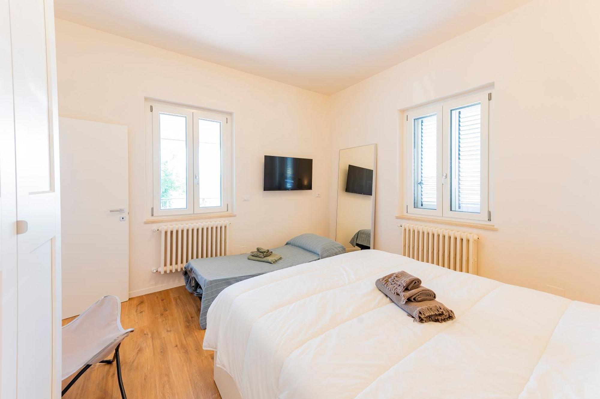 Appartamento Colli Modern With Courtyard
