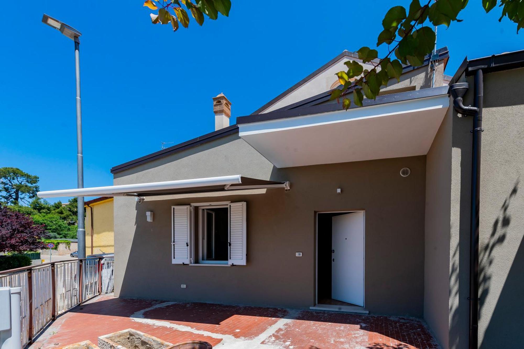 Colli Modern With Courtyard Pescara