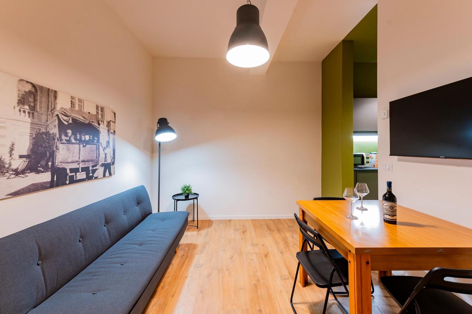 Colli Modern With Courtyard Appartamento *